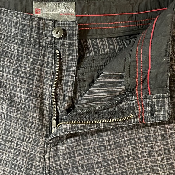 2/$18 BC Clothing Grey and Black Plaid Cargo Shorts Size 36 - Picture 10 of 12